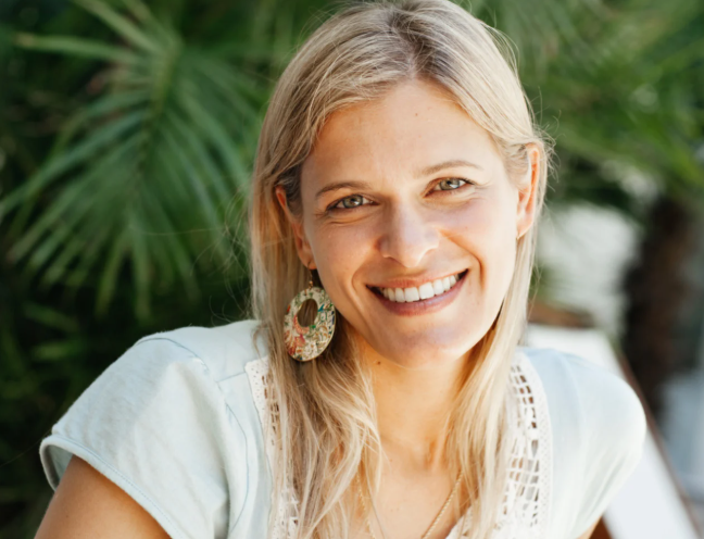 <em>María G.</em>